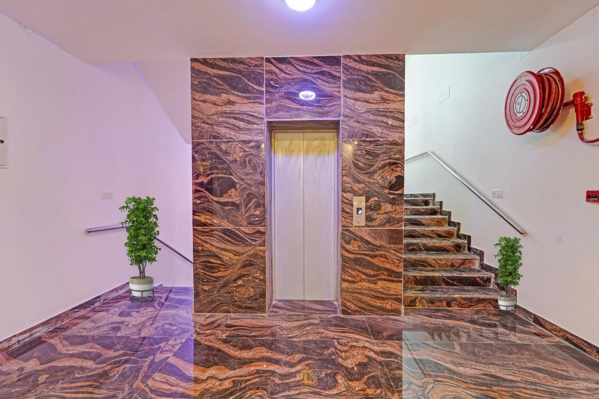 Super Townhouse Orchid Residency Near T.Nagar Hotell Chennai Eksteriør bilde